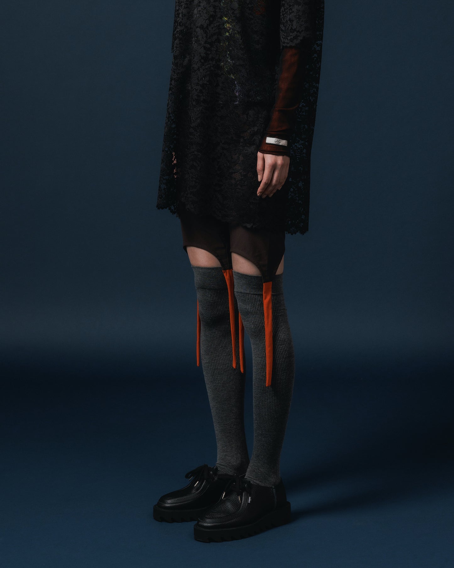 GARTER LEGGINGS (BROWN)