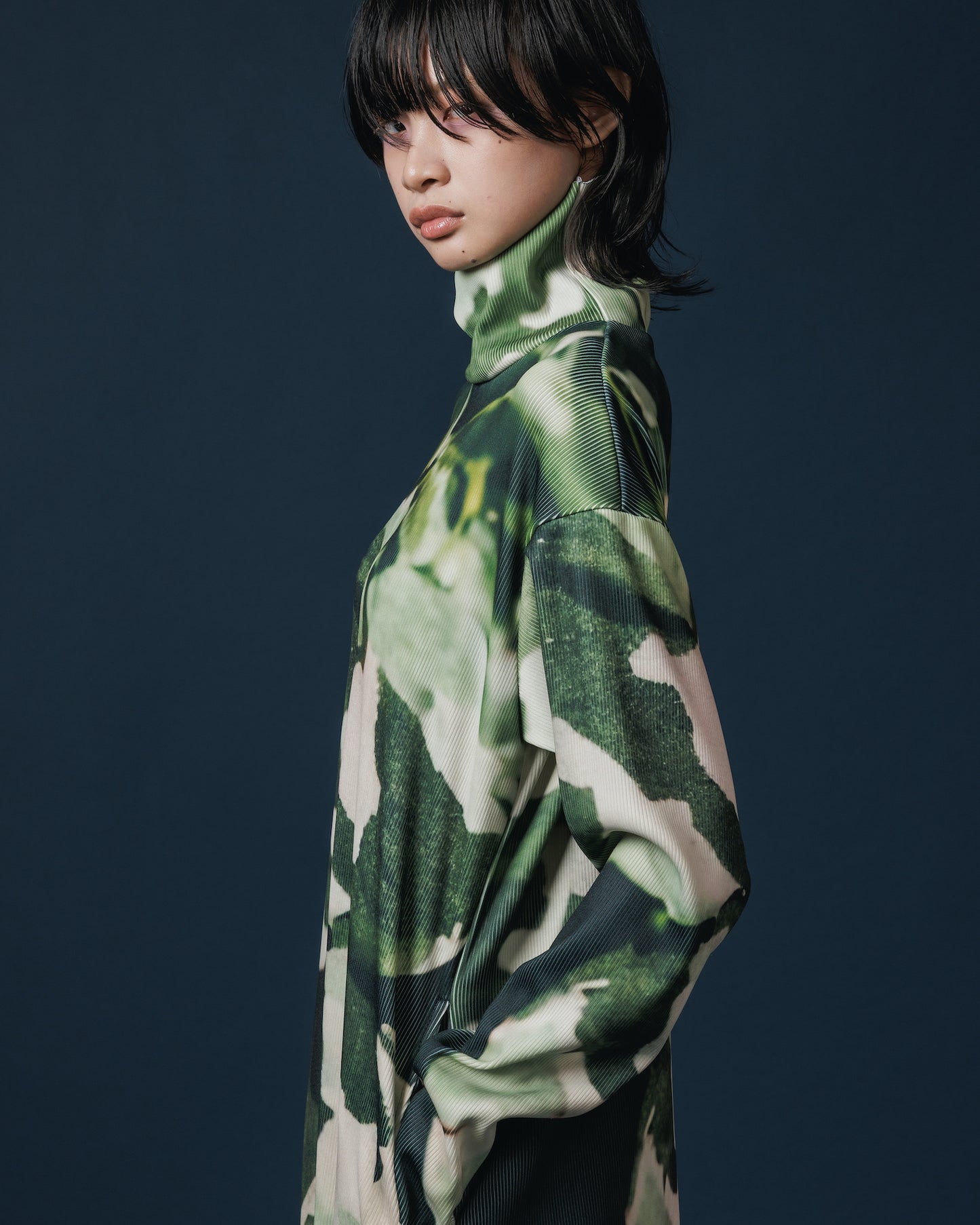 PRINT RIB HI-NECK ONE-PIECE (CAMO)