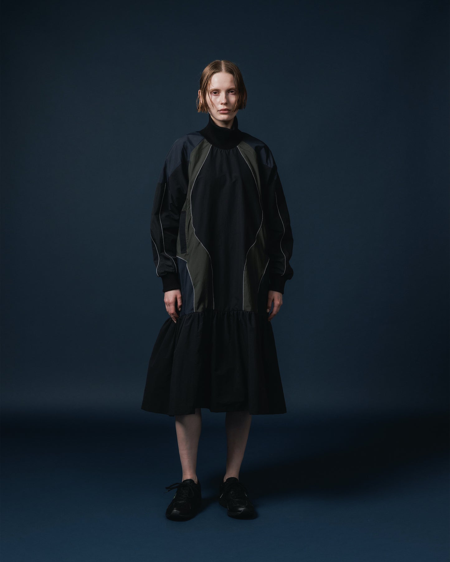 SWITCHING NYLON ONE-PIECE (NAVY x BLACK)