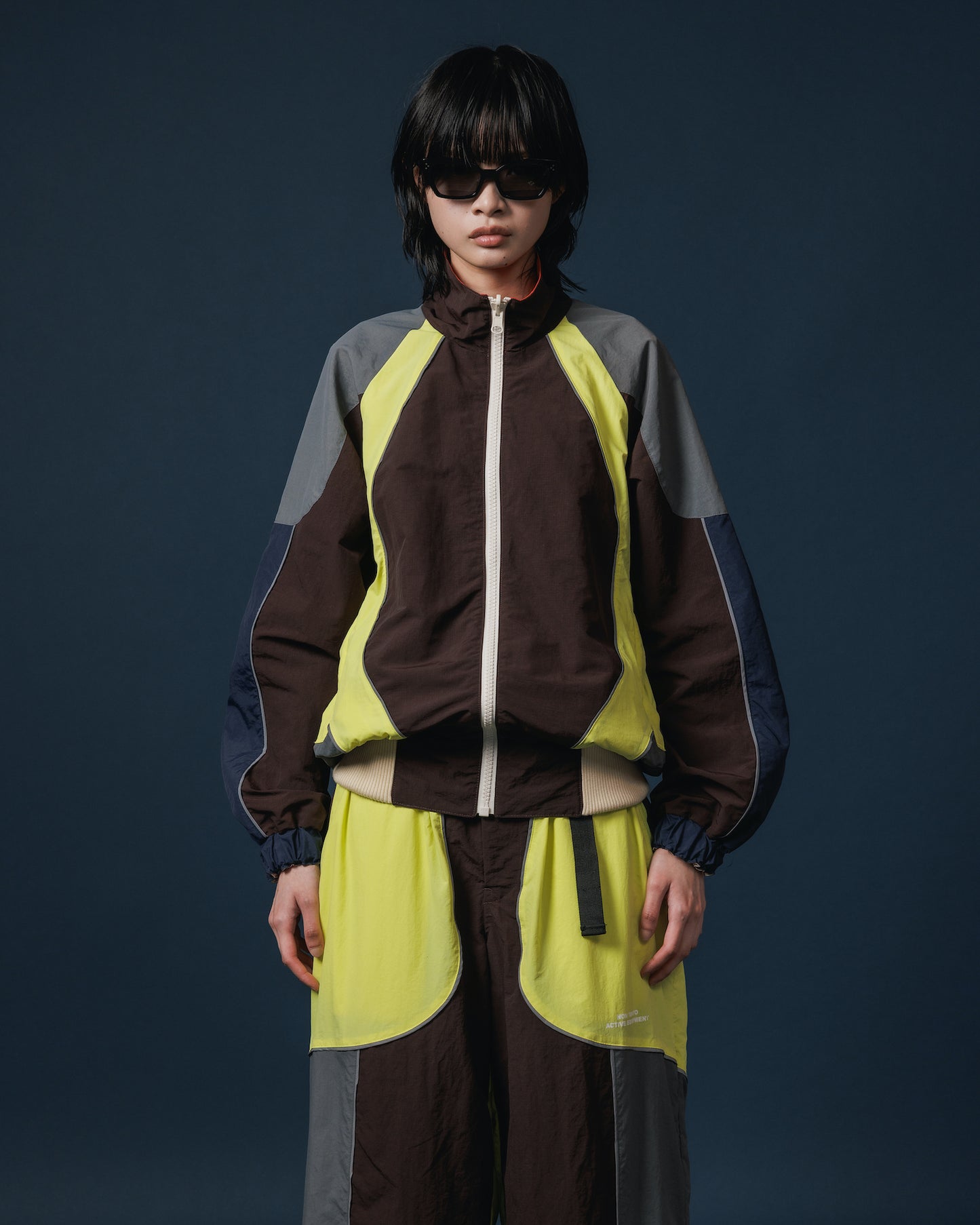 REVERSIBLE SWITCHING BLOUSON & SCARF (BROWN x IVORY)
