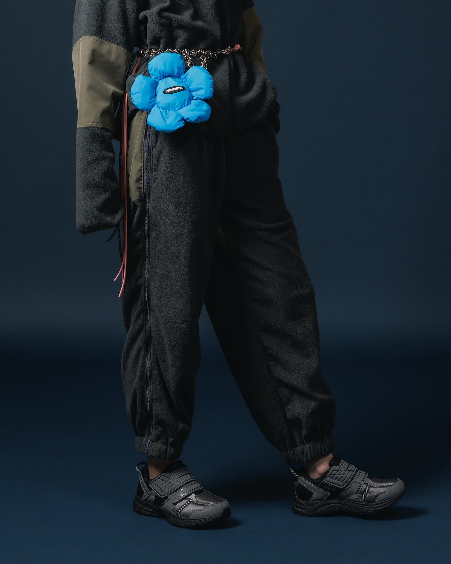 FLEECE TRAINING PANTS (GRAY)