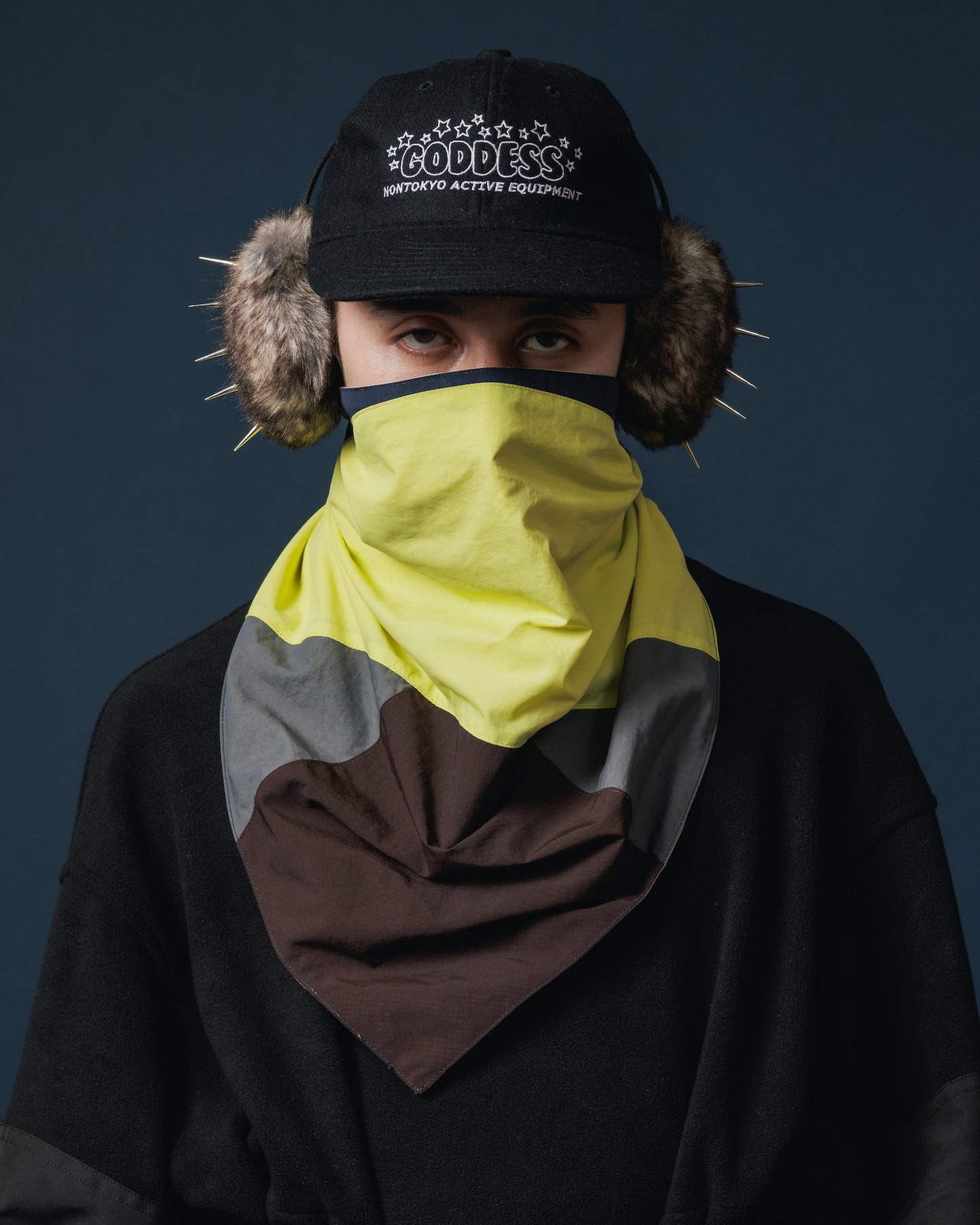 REVERSIBLE SWITCHING BLOUSON & SCARF (BROWN x IVORY)