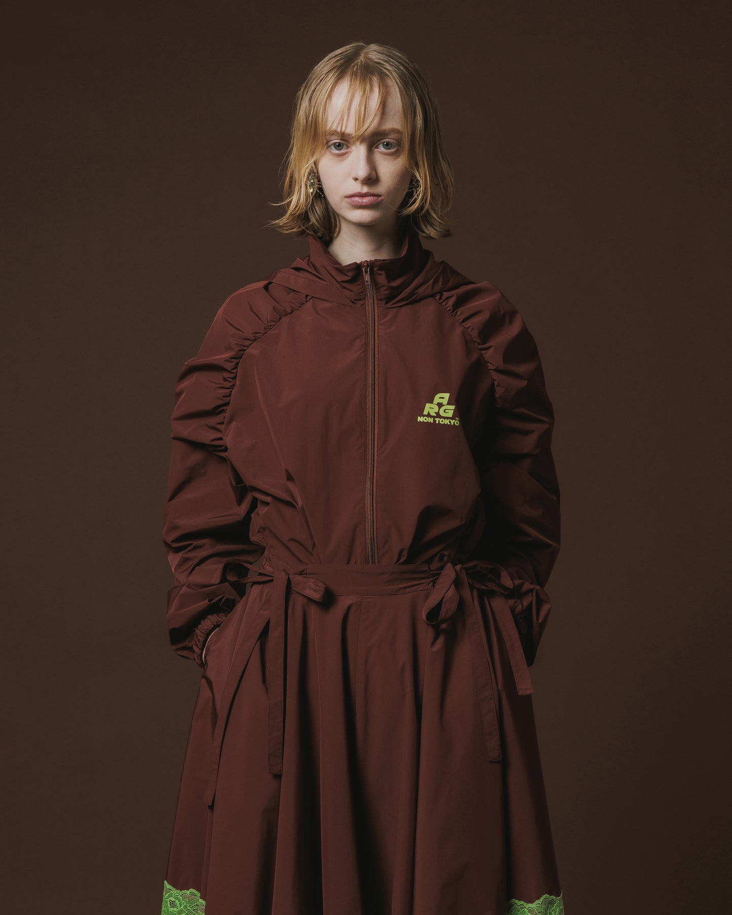 2WAY GATHER SHOULDER BLOUSON (WINE)