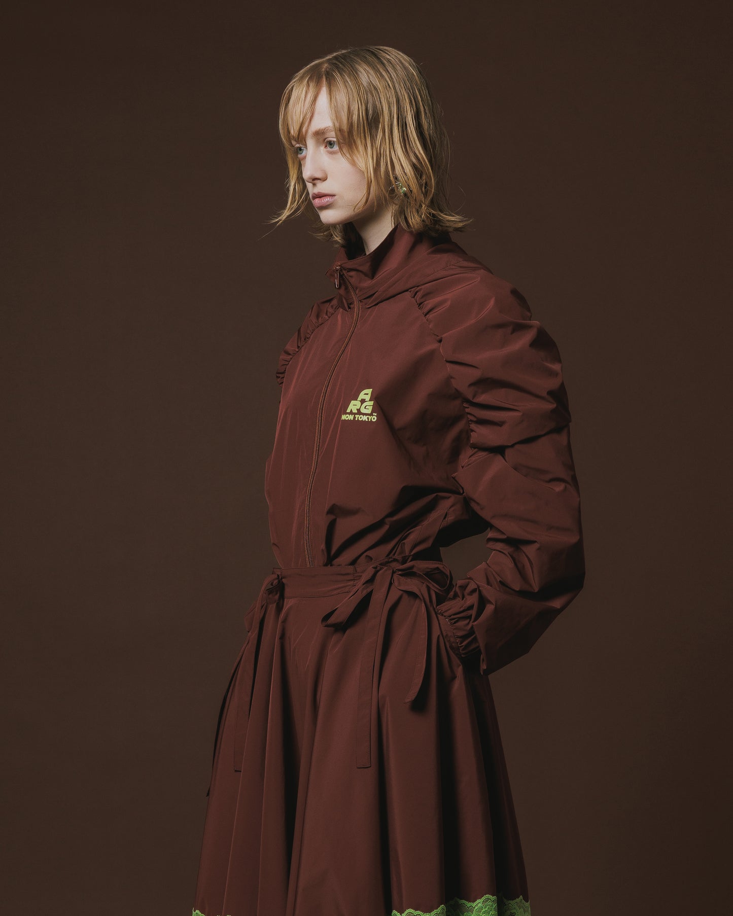 2WAY GATHER SHOULDER BLOUSON (WINE)