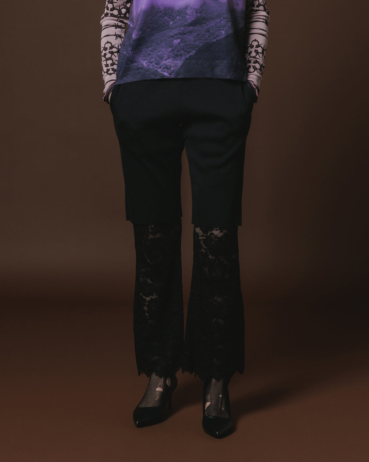 LACE FLARE PANTS (BLACK)