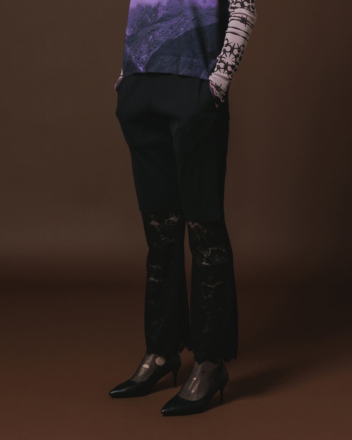 LACE FLARE PANTS (BLACK)
