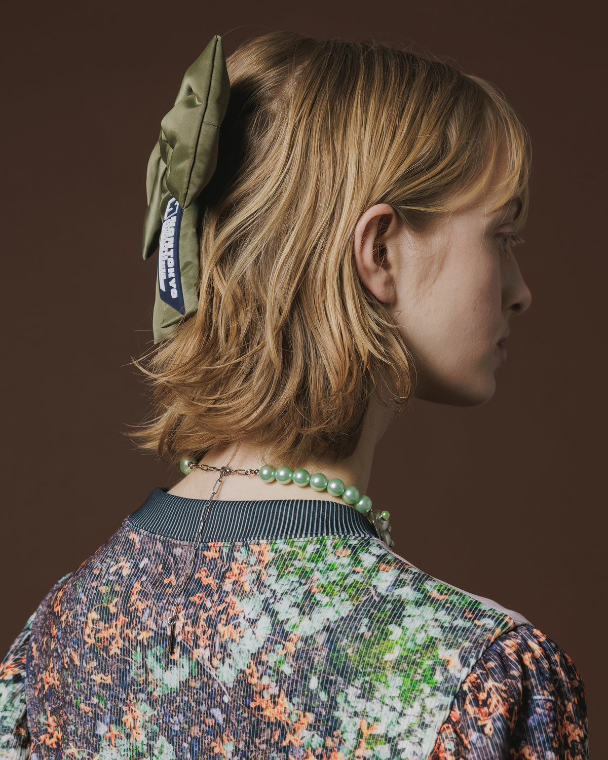 PADDED RIBBON BARRETTE (KHAKI)