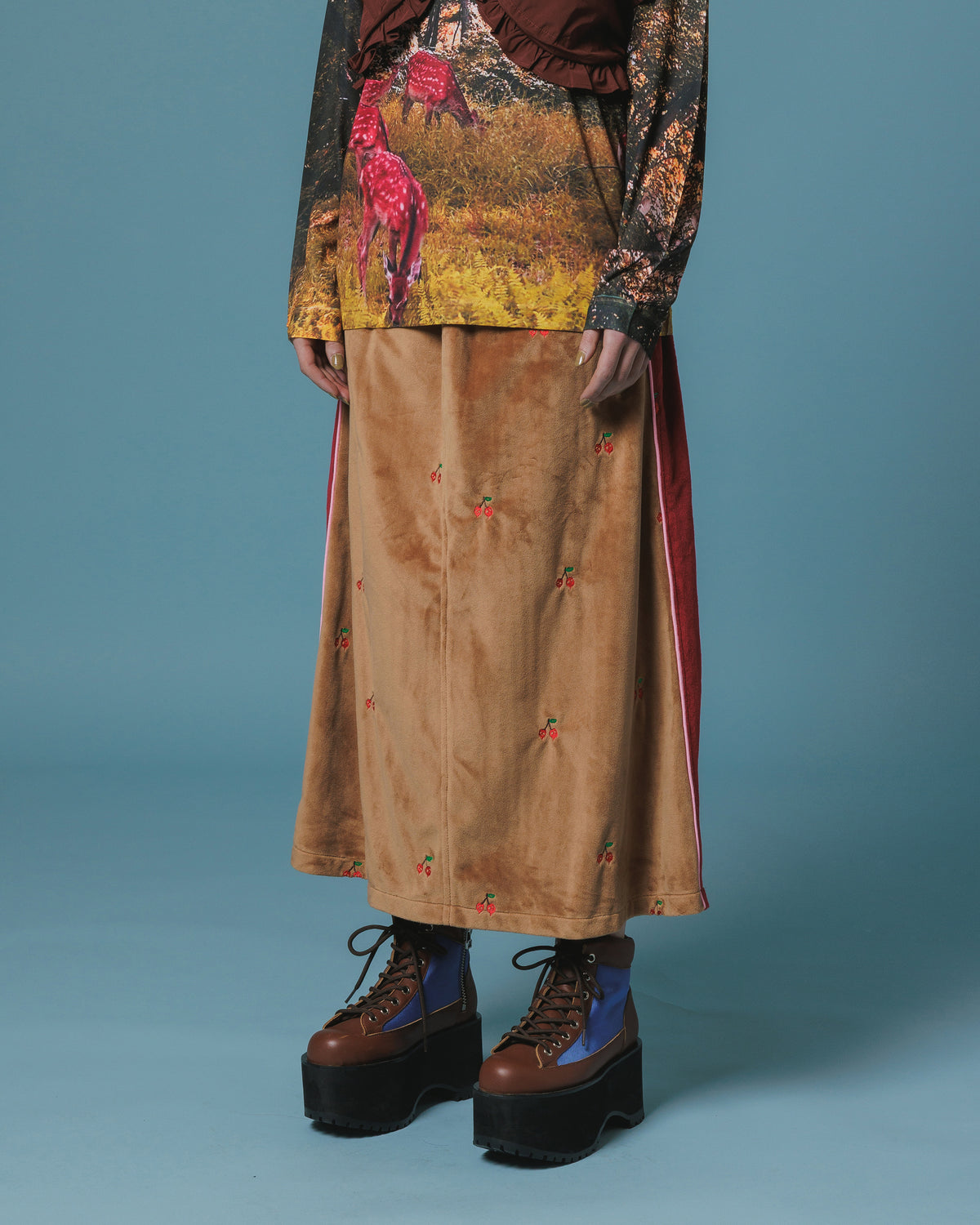 EMBROIDERY VELOUR TRACK SKIRT (BROWN)