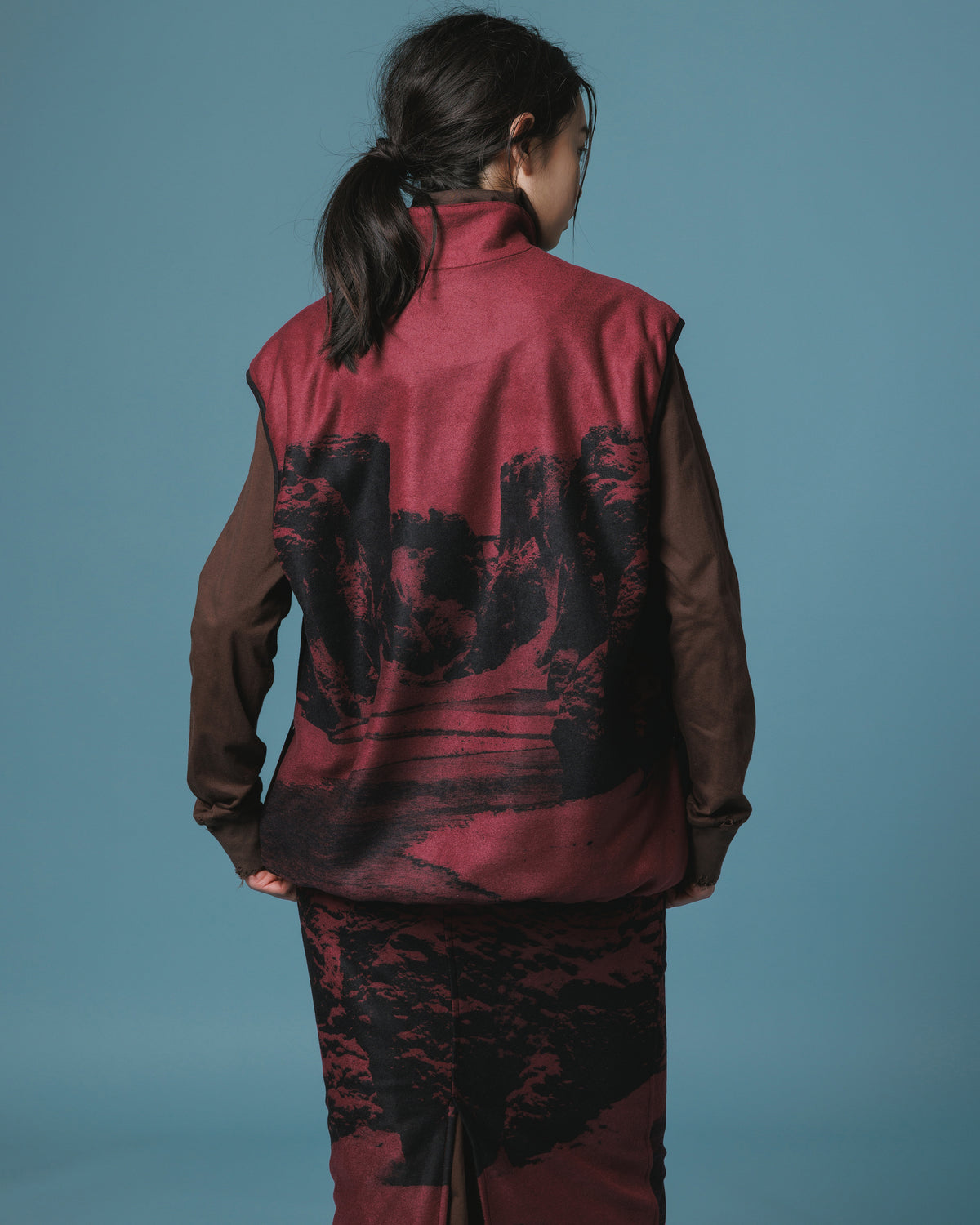 PRINT FLEECE VEST (WINE)