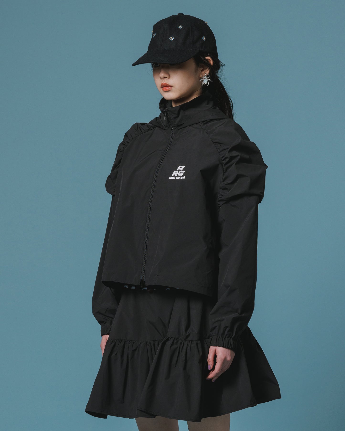 2WAY GATHER SHOULDER BLOUSON (BLACK)