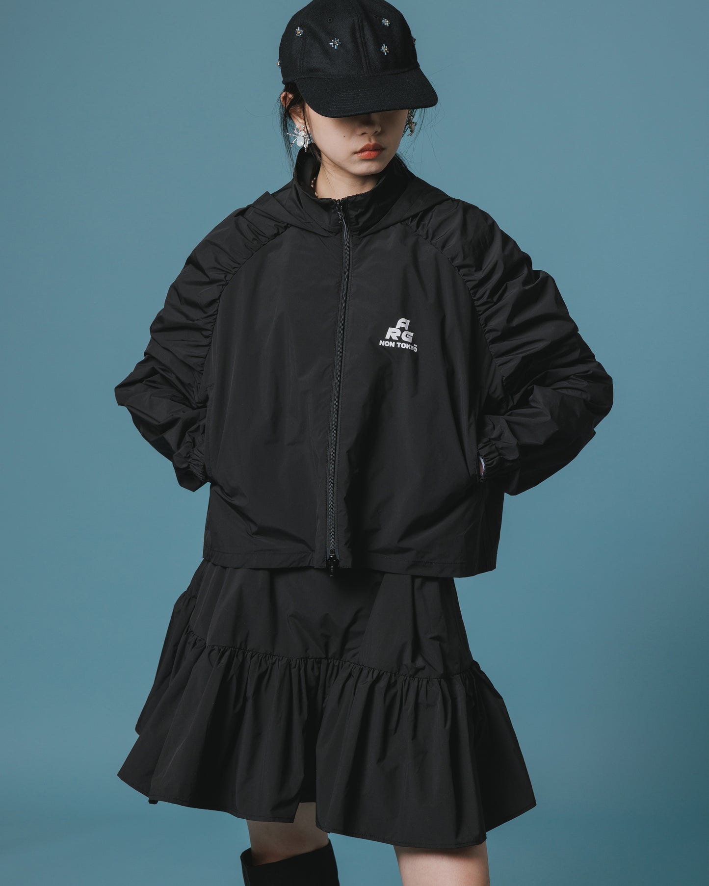 2WAY GATHER SHOULDER BLOUSON (BLACK)