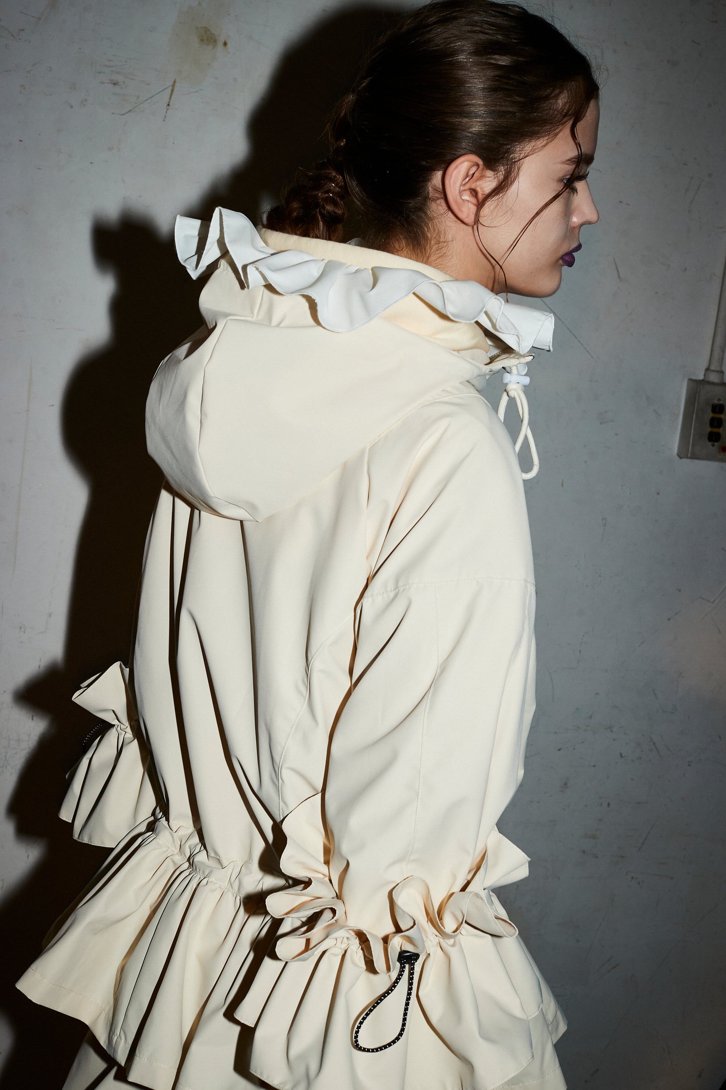 PRE ORDER / GATHER NYLON BLOUSON (WHITE)