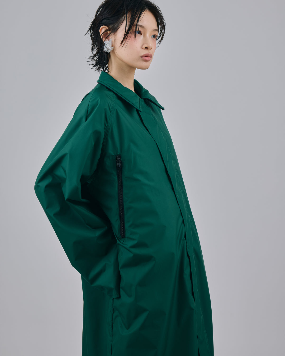 REVERSIBLE TECH COAT (BLACK x GREEN)