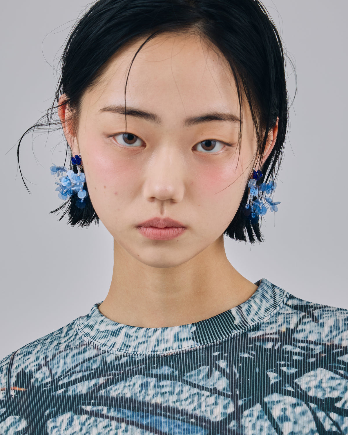 SEQUIN FLOWER BRANCH EARRINGS (BLUE)