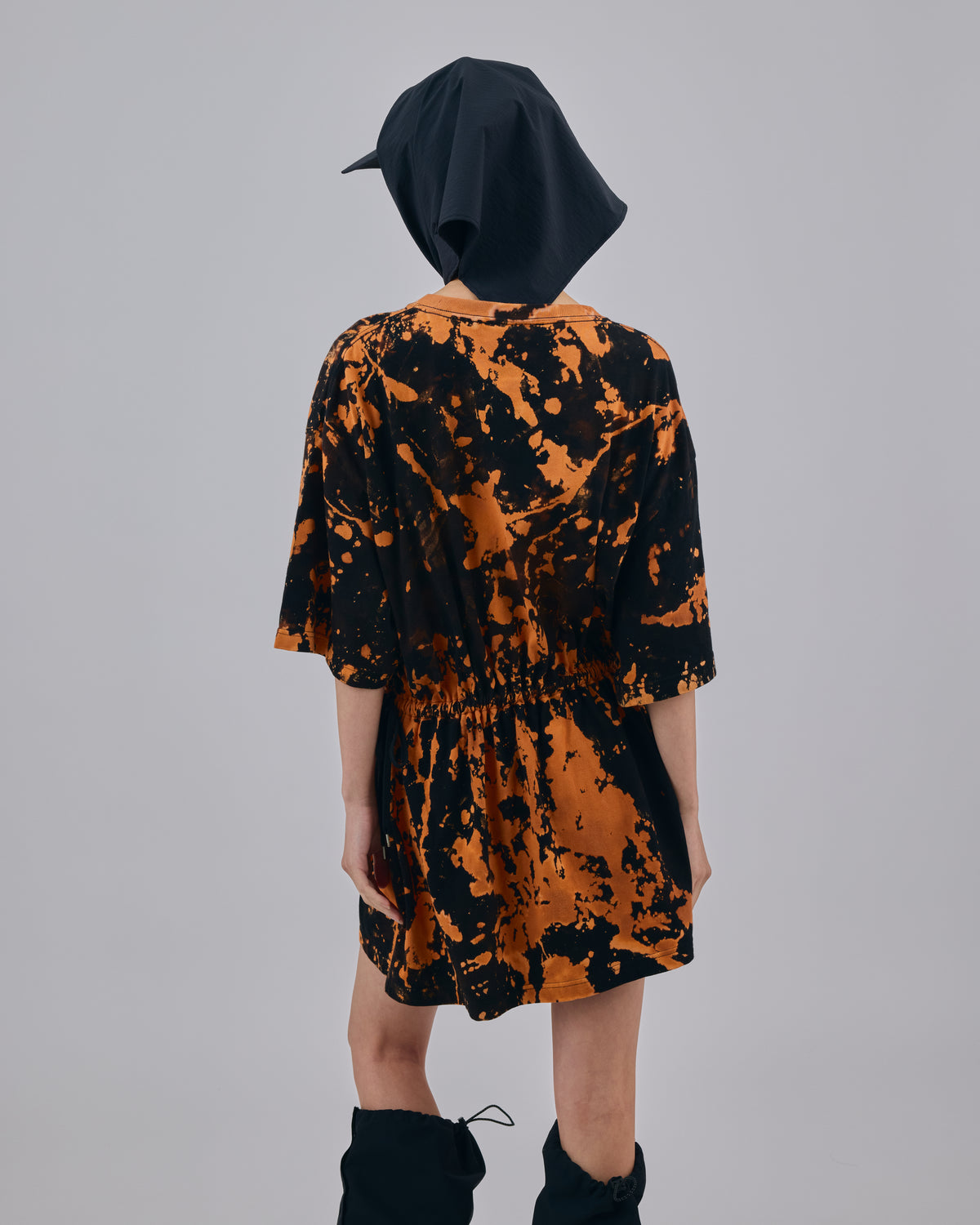 TYE-DYE TEE ONE-PIECE (BLACK)