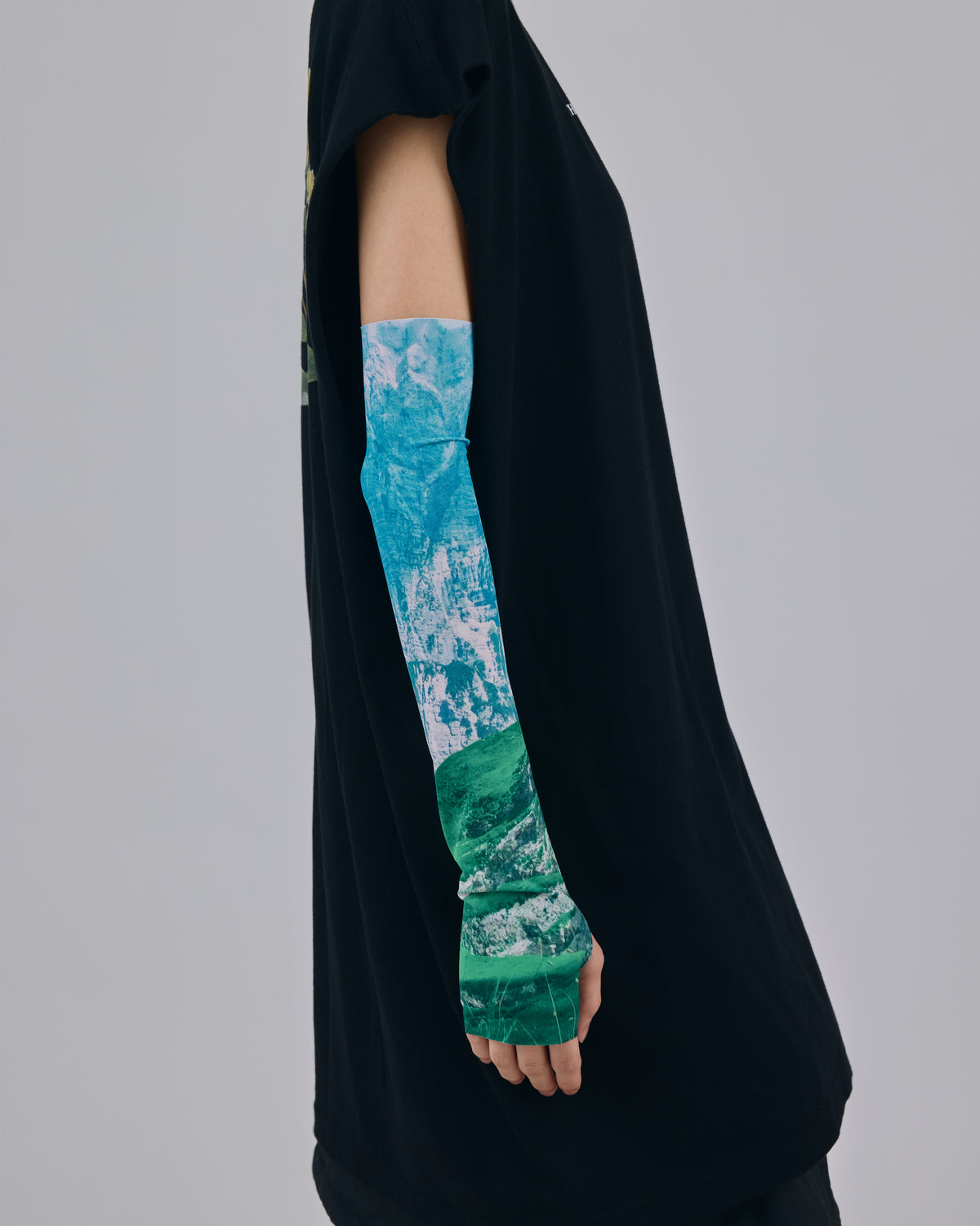 PRINT STRETCH ARM COVER (MOUNTAIN)
