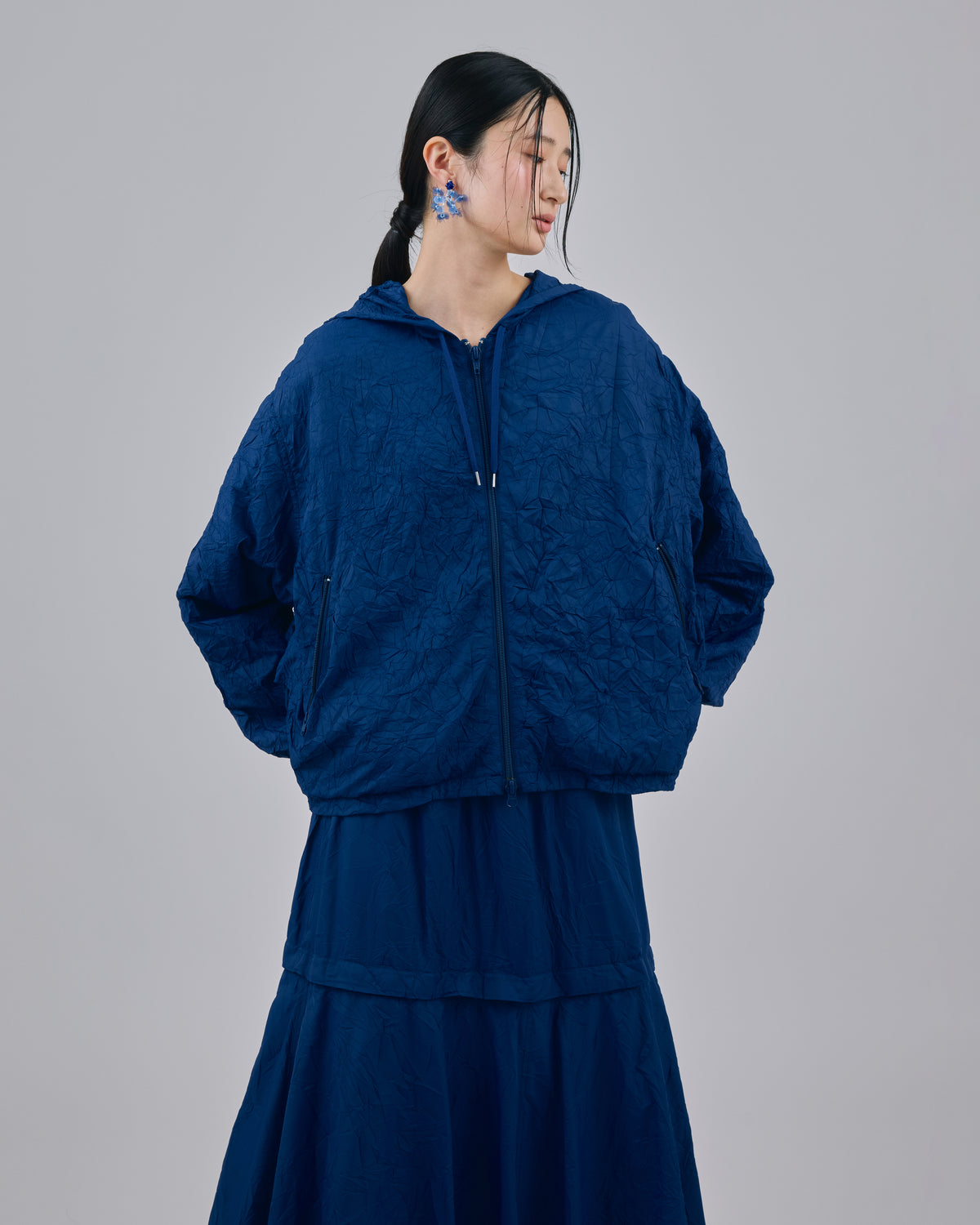 CRINKLE TIERED SHELL (NAVY)