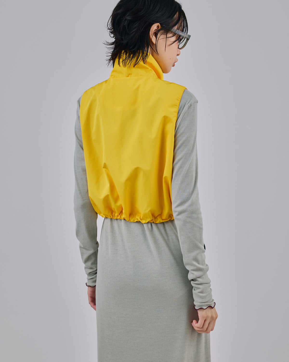 LAMINATED TAFFETA SHORT VEST (YELLOW)