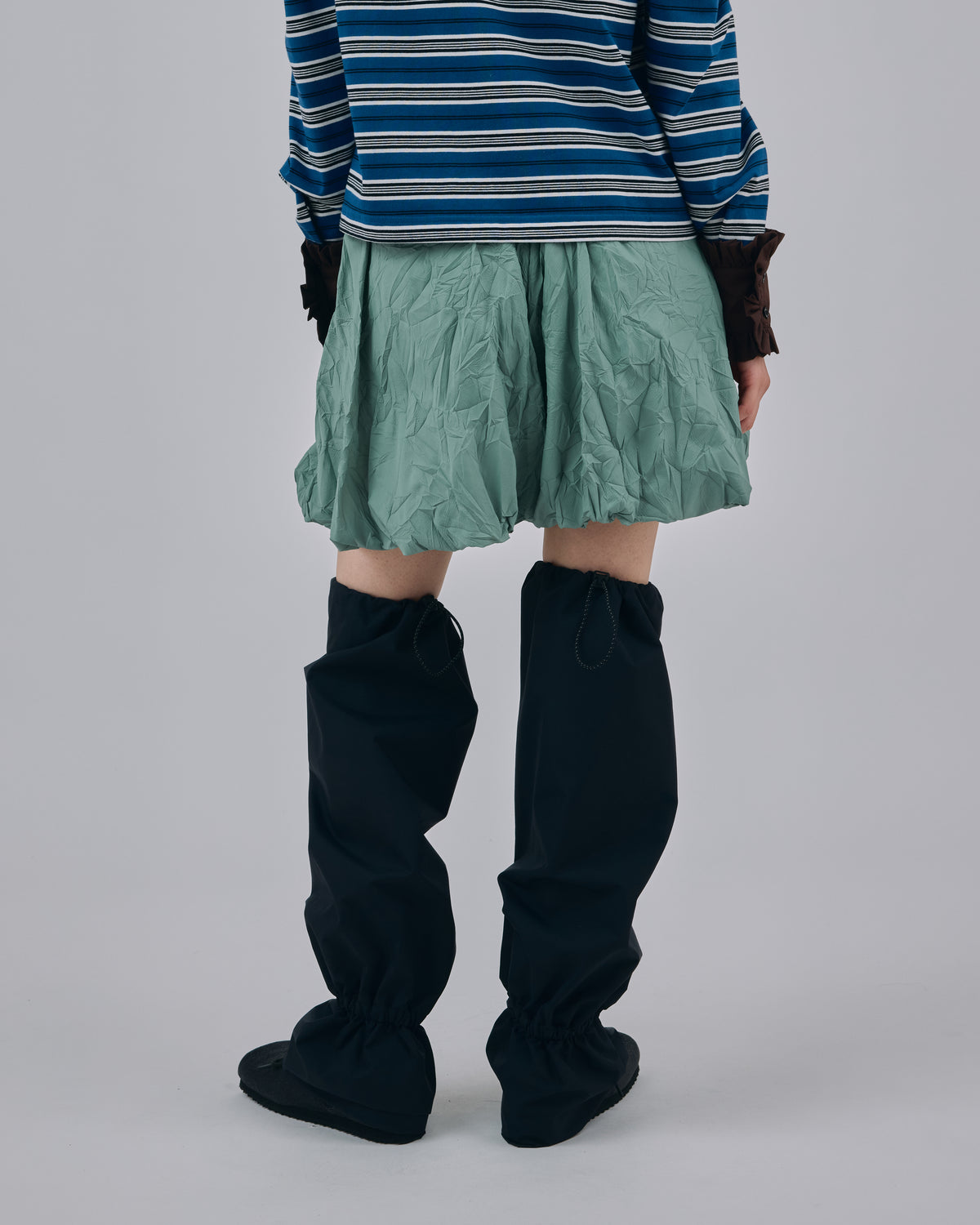 CRINKLE BALLOON SHORTS (M.GREEN)