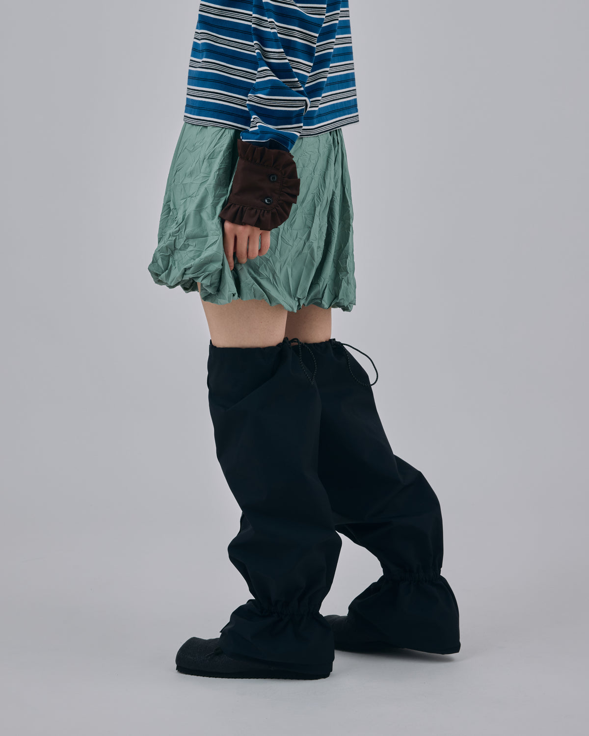 CRINKLE BALLOON SHORTS (M.GREEN)
