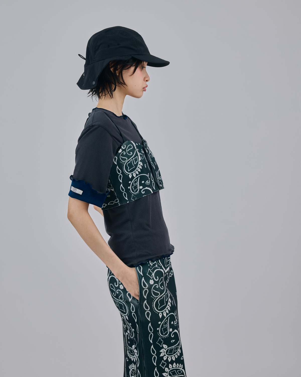 PRINT RIB BUSTIER (BANDANNA BLACK)