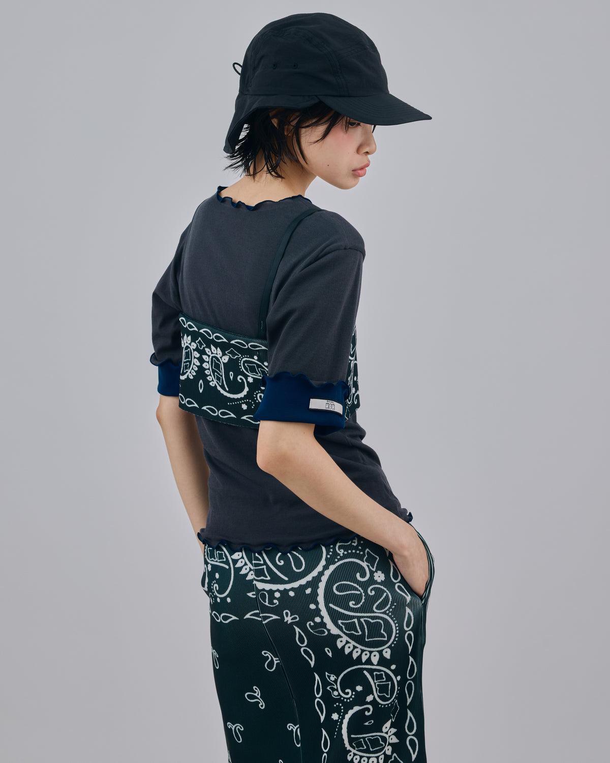 PRINT RIB BUSTIER (BANDANNA BLACK)