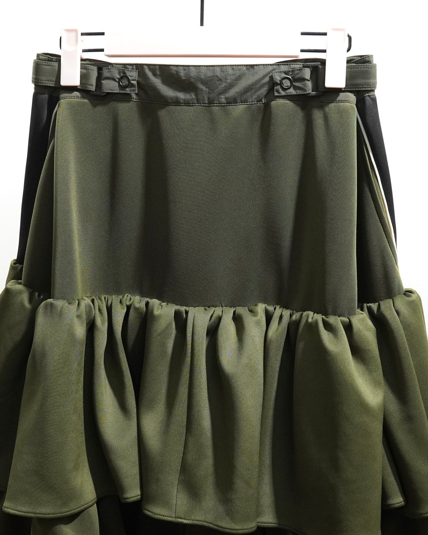 JERSEY TIERED SKIRT (KHAKI)