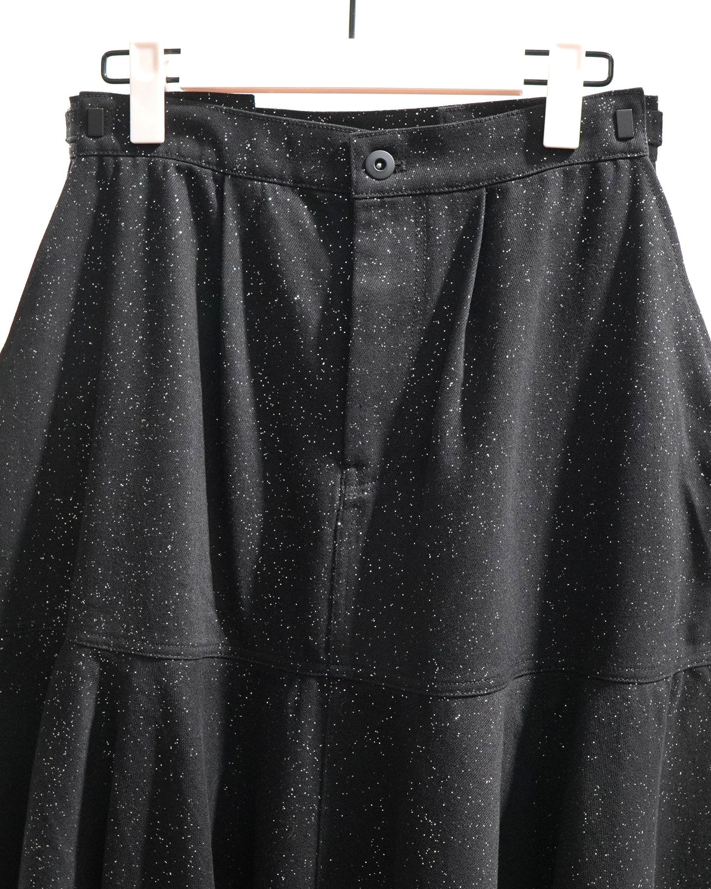 LAME DENIM FLARE SKIRT (BLACK)