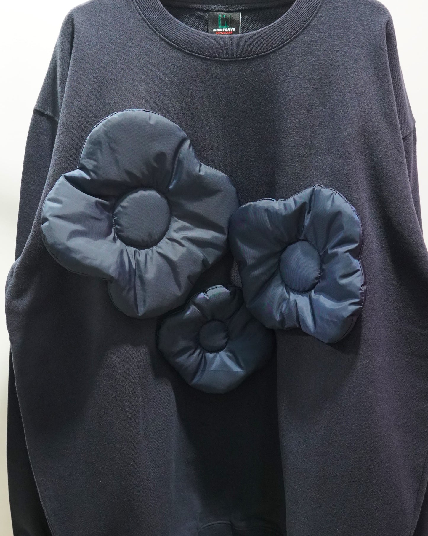 PUFF FLOWER PULLOVER SWEAT (NAVY)