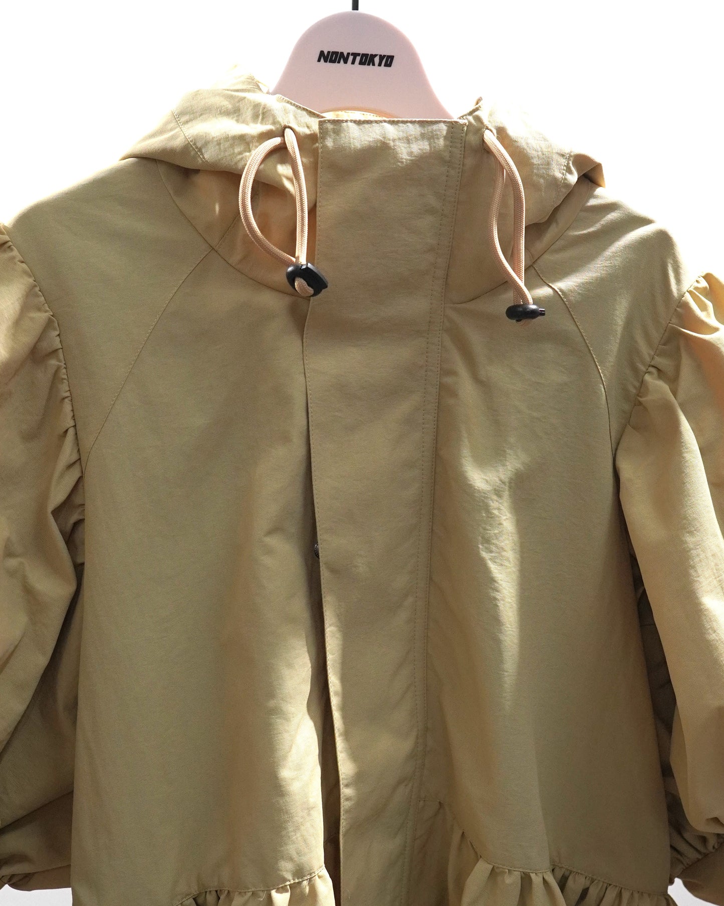 POWER SHOULDER MOUNTAIN PARKA (BEIGE)