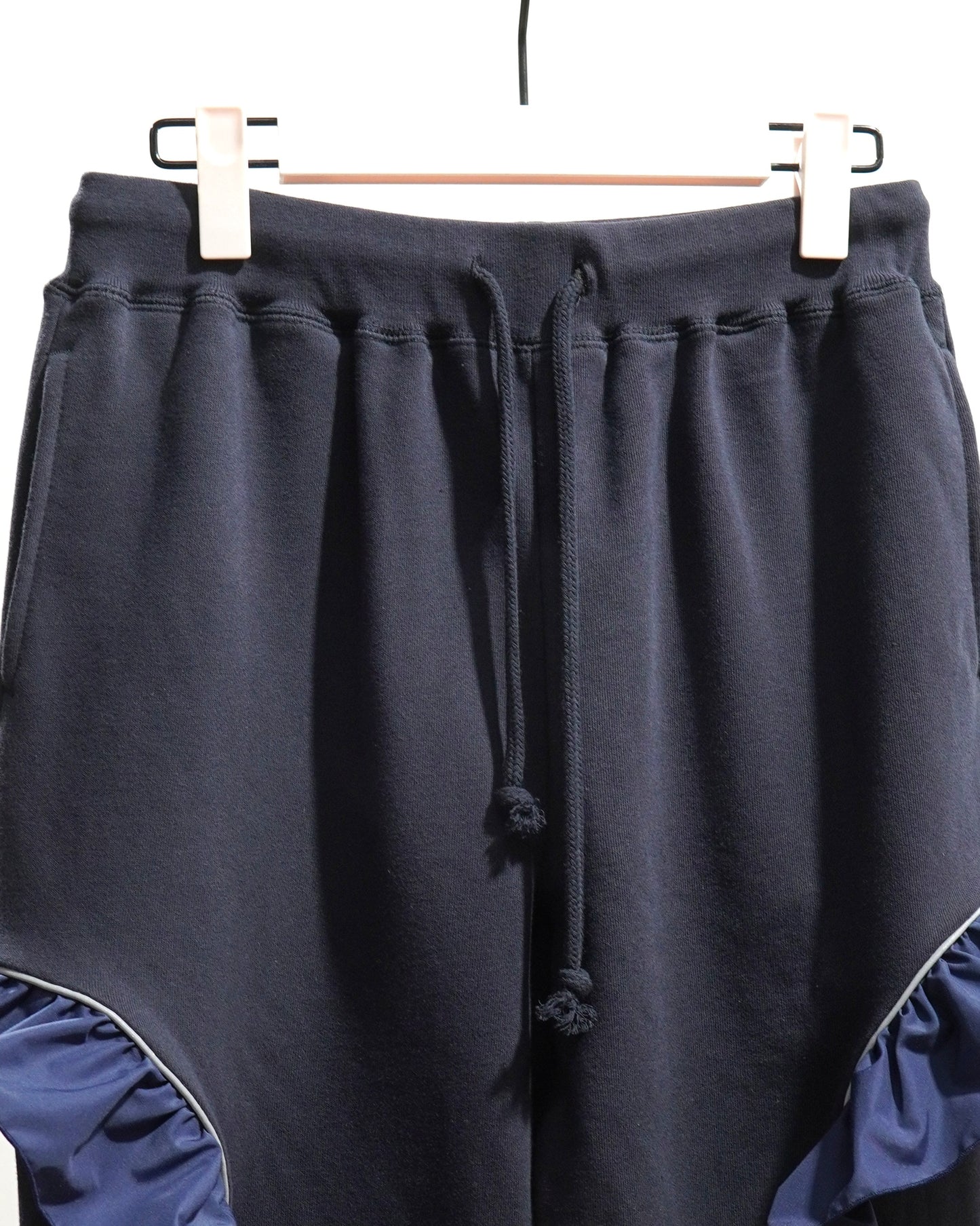 FRILL SWEAT PANTS (NAVY)