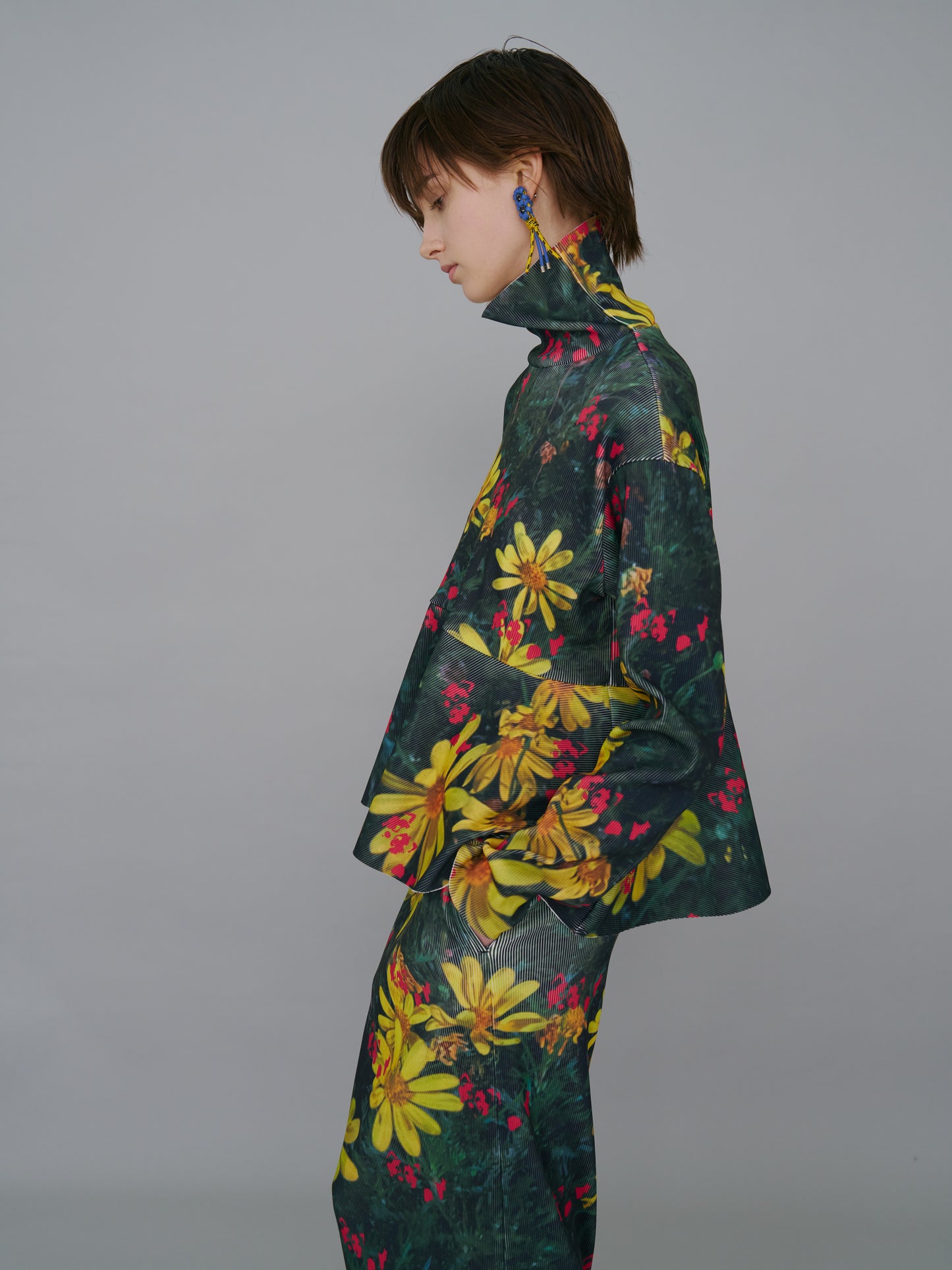 NON TOKYO / PRINT RIB HI-NECK TOP (YELLOW FLOWER)