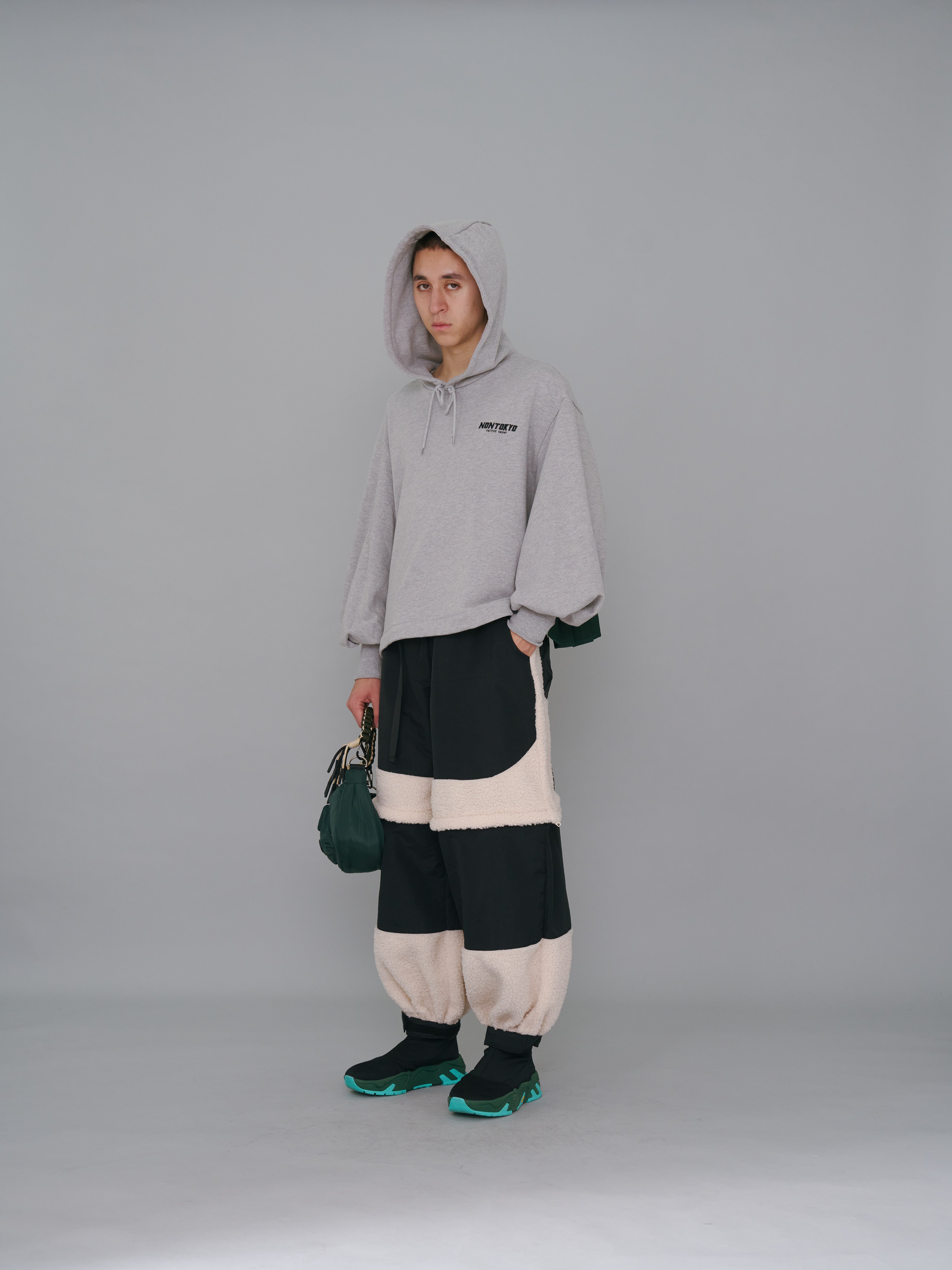 NON TOKYO / BACK PLEATS SWEAT PARKA (GRAY×GREEN)