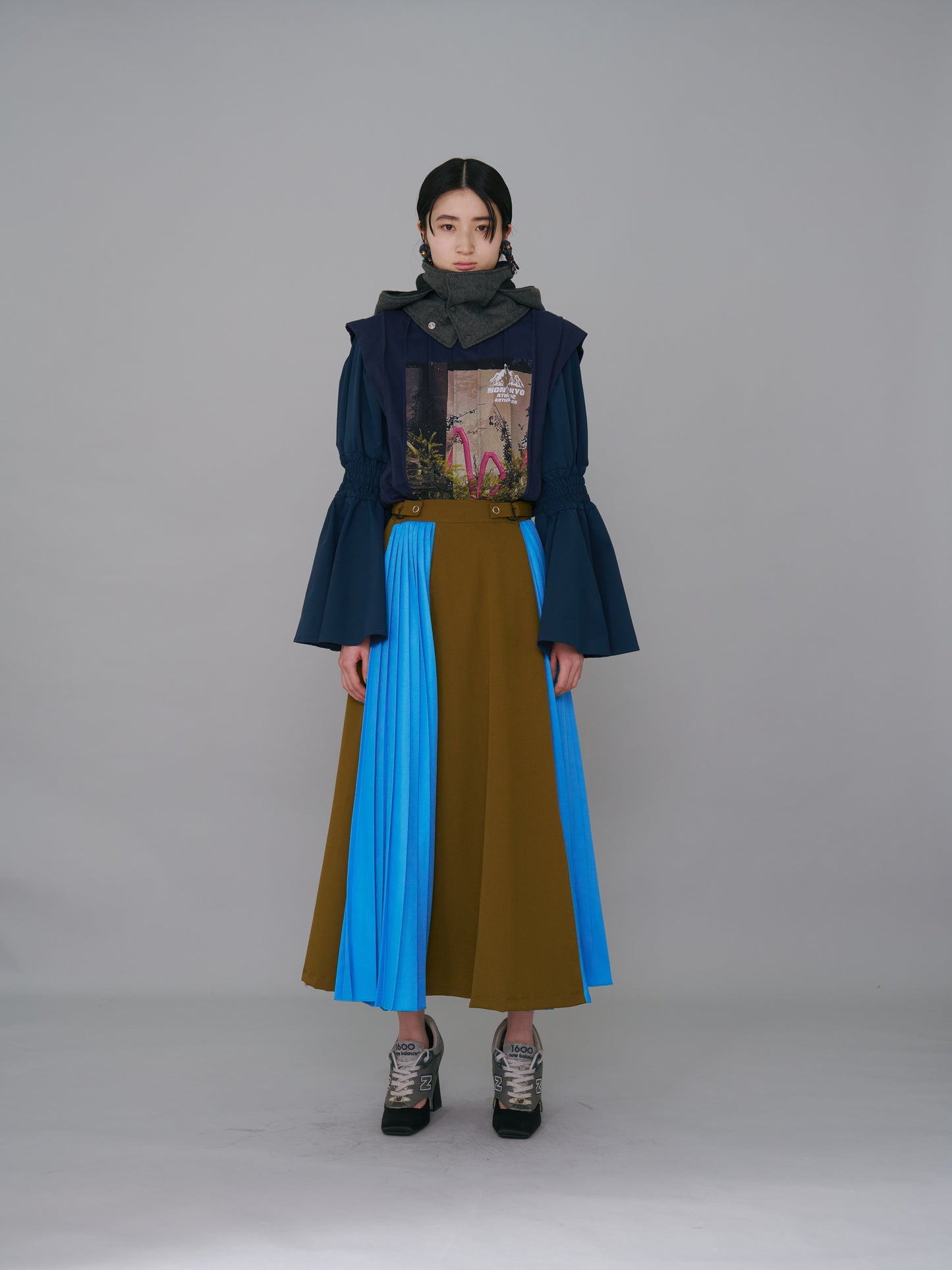 NON TOKYO / ADUSTER PLEATS LONG SKIRT (MUSTARD×L.BLUE) &lt;NON TOKYO&gt; Adjuster pleats long skirt (mustard×light blue)