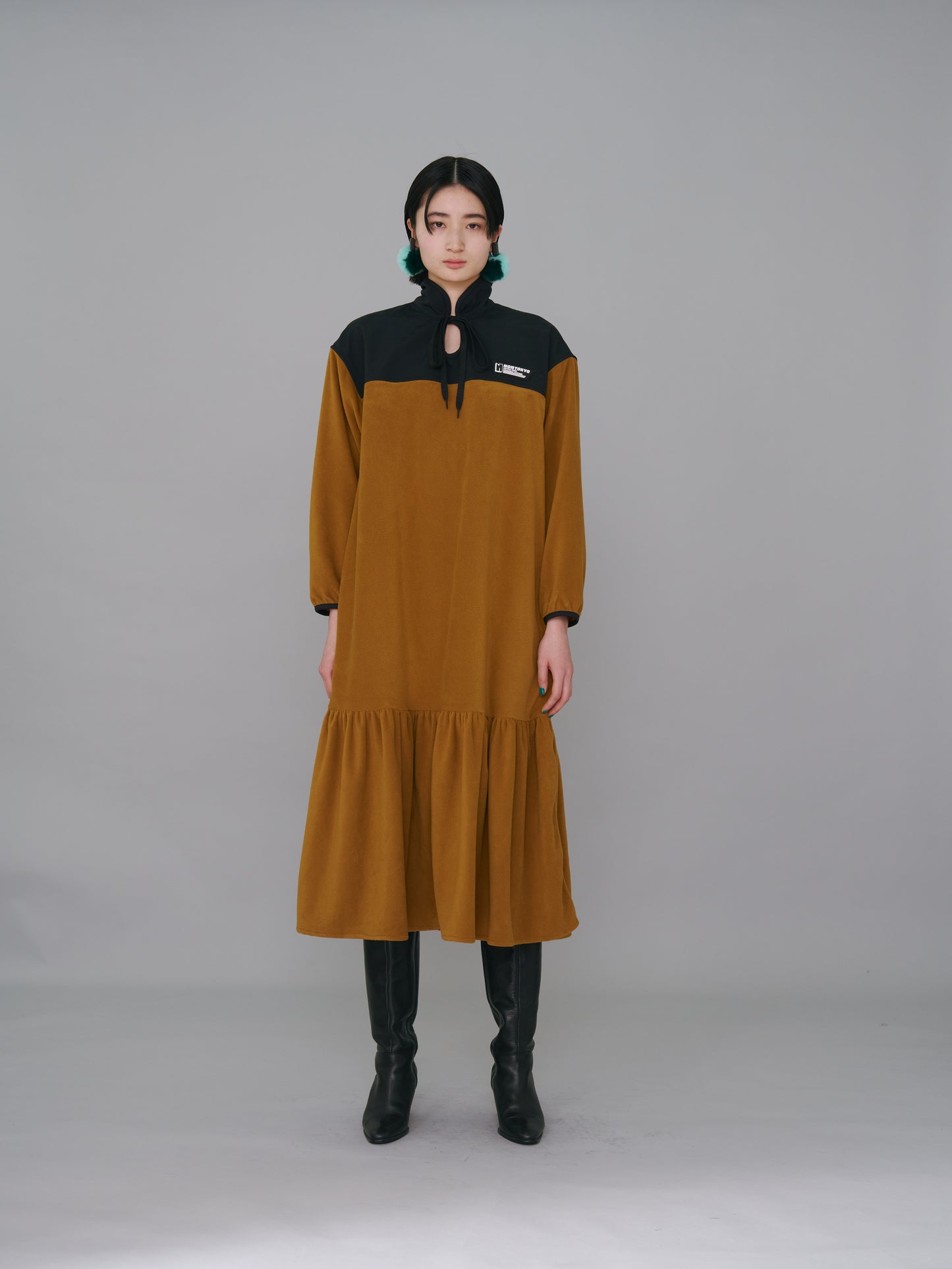 NON TOKYO / FLARE SLEEVE FLEECE ONE-PIECE (MUSTARD)