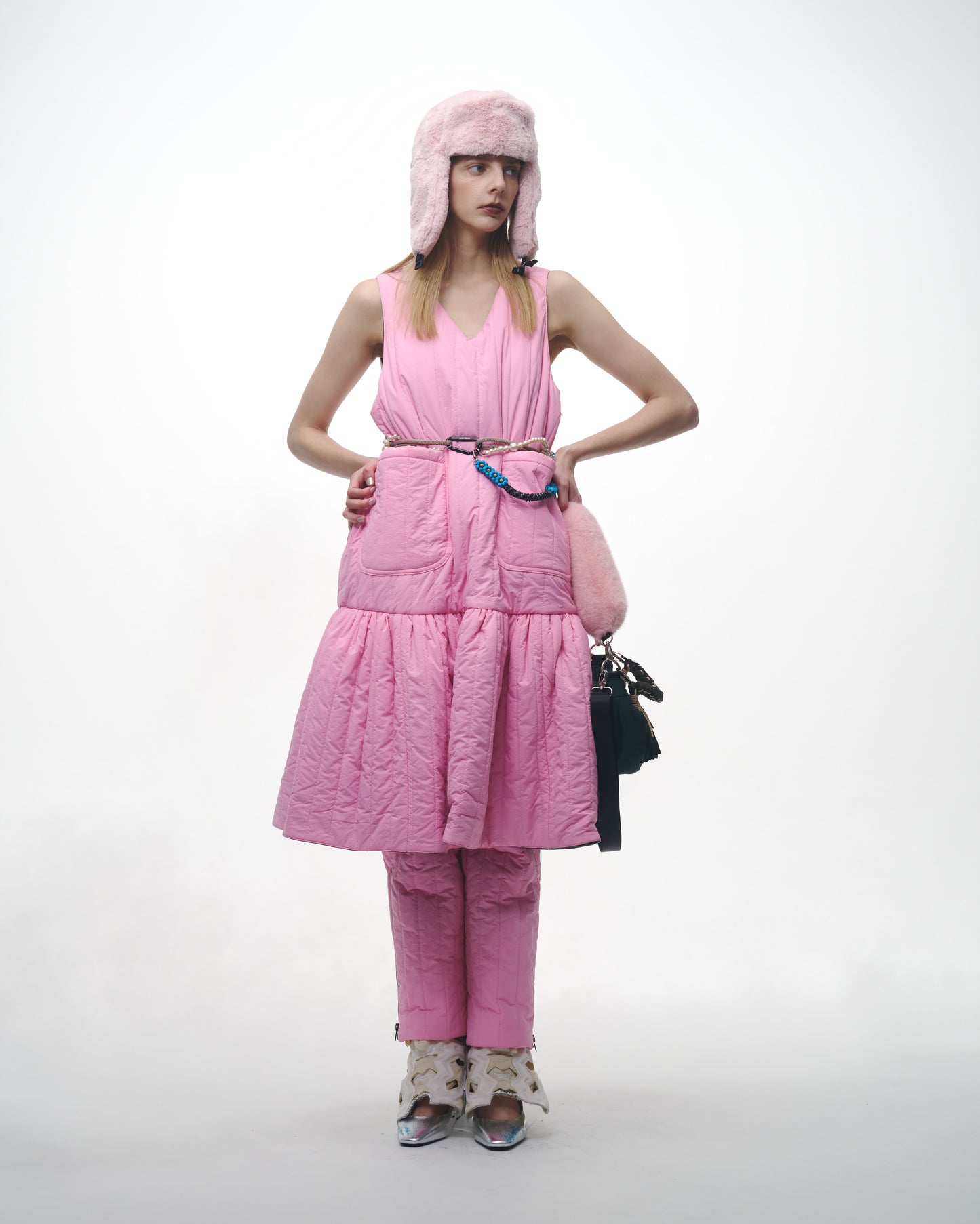 NON TOKYO / REVERSIBLE QUILTING ONE-PIECE (PINK×GRAY) &lt;NON TOKYO&gt; Reversible quilting one-piece (pink×gray)