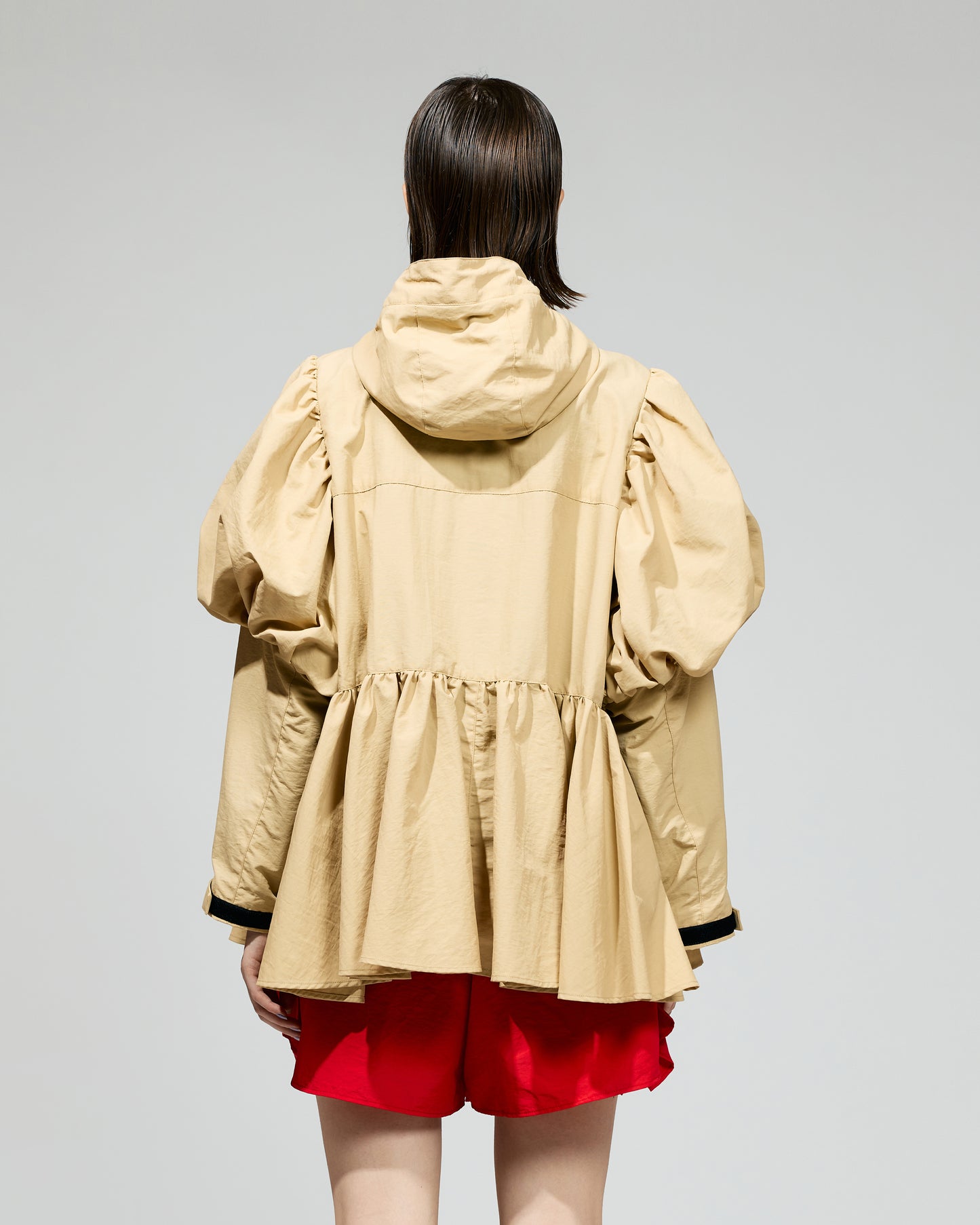 PRE ORDER / POWER SHOULDER MOUNTAIN PARKA (BEIGE)