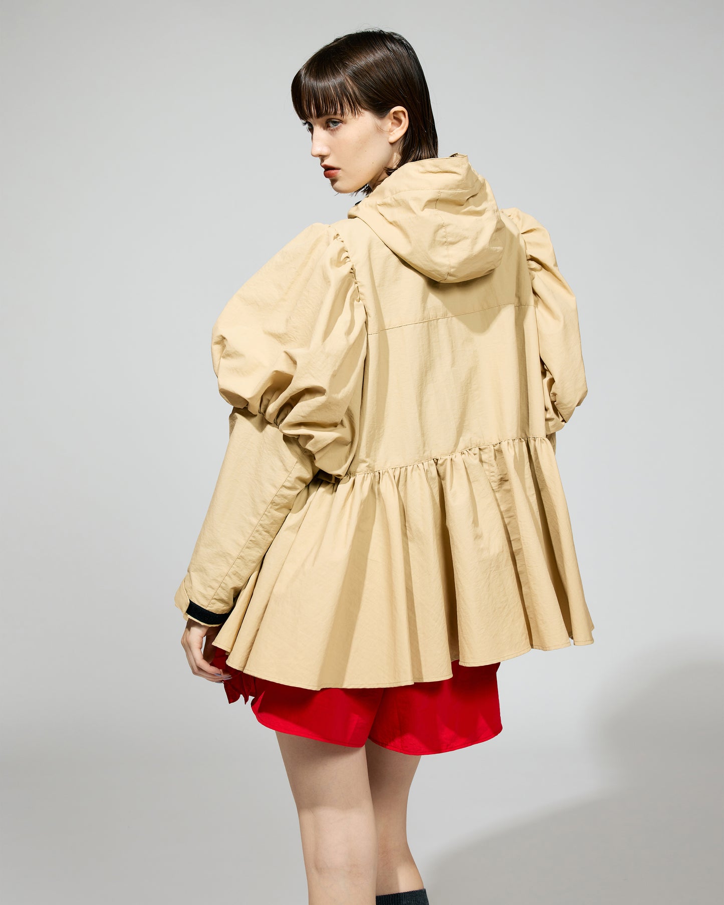 PRE ORDER / POWER SHOULDER MOUNTAIN PARKA (BEIGE)