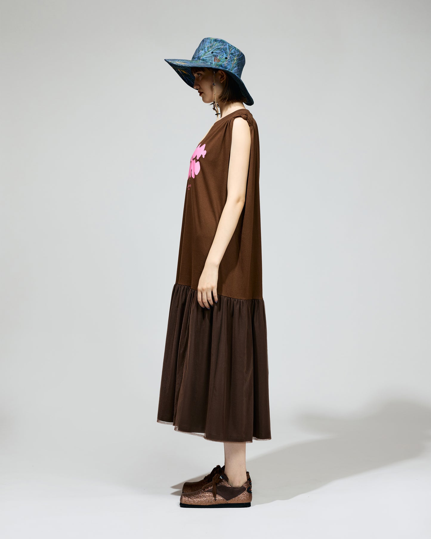 PRE ORDER / GATHER SLEEVE ONE-PIECE (BROWN)　