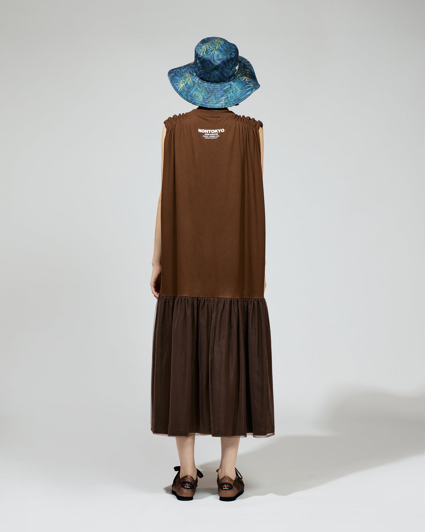 PRE ORDER / GATHER SLEEVE ONE-PIECE (BROWN)　