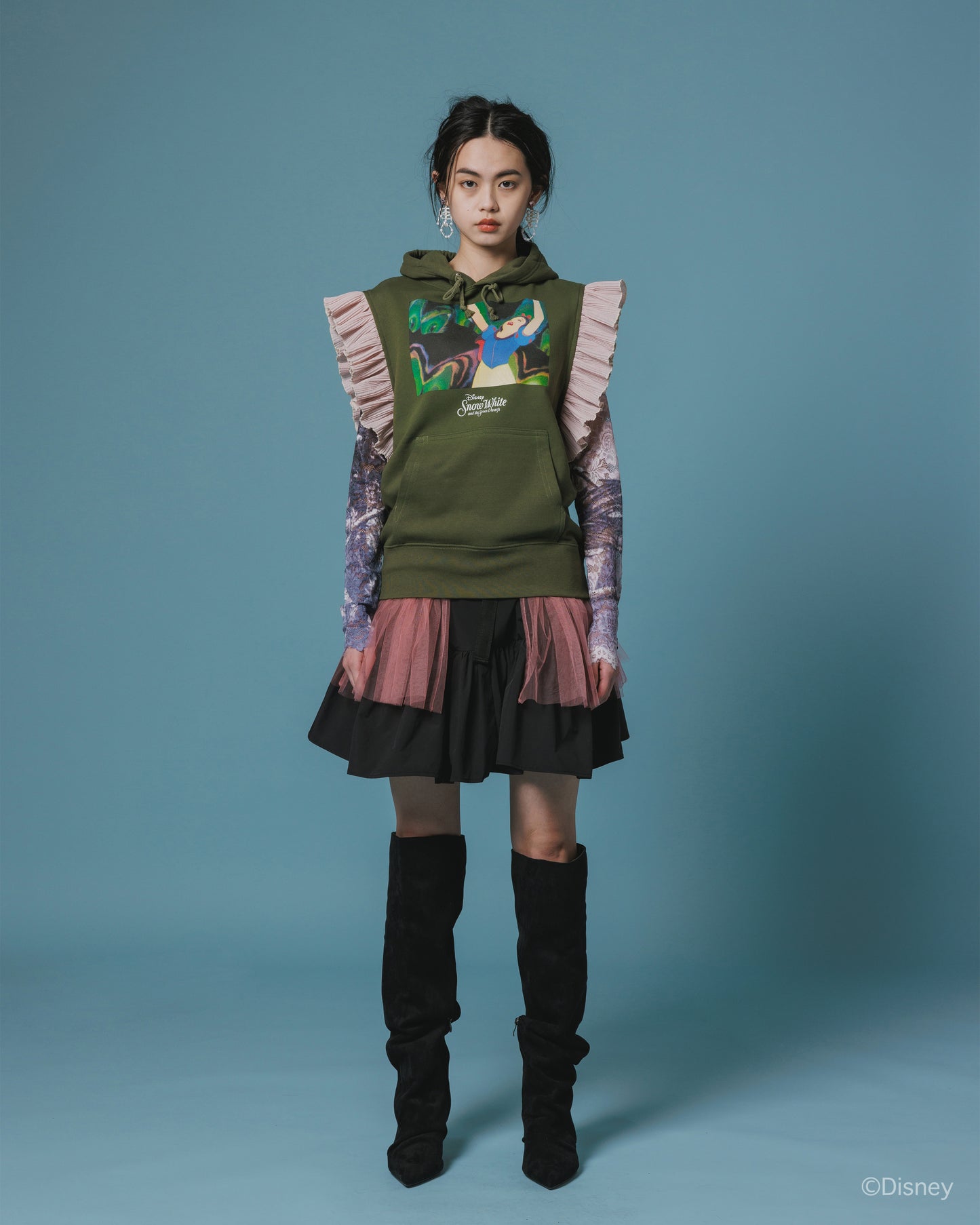 【Disney collection】FRILL SLEEVE HOODIE (KHAKI)