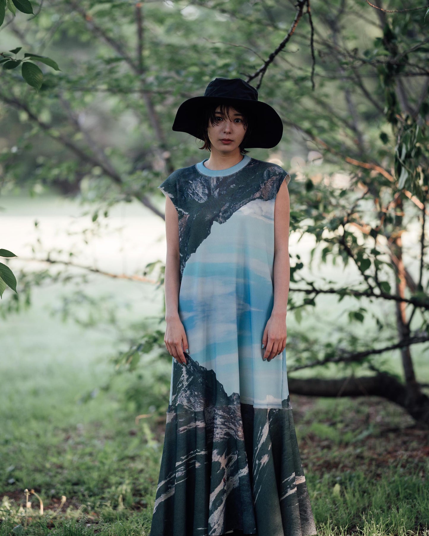 PRINT RIB NO-SLEEVE ONE-PIECE (MOUNTAIN)