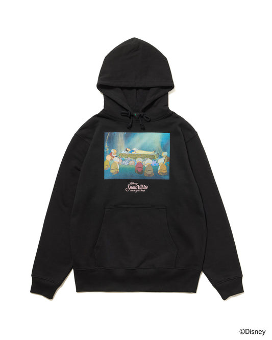 【Disney collection】PRINT PULLOVER PARKA / GLASS COFFIN (BLACK)