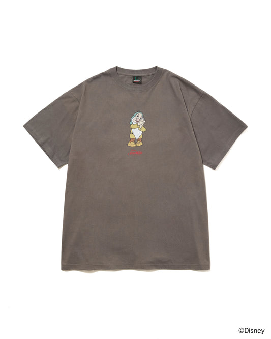 【Disney collection】PRINT BIG T-SHIRT / SLEEPY (CHARCOAL)