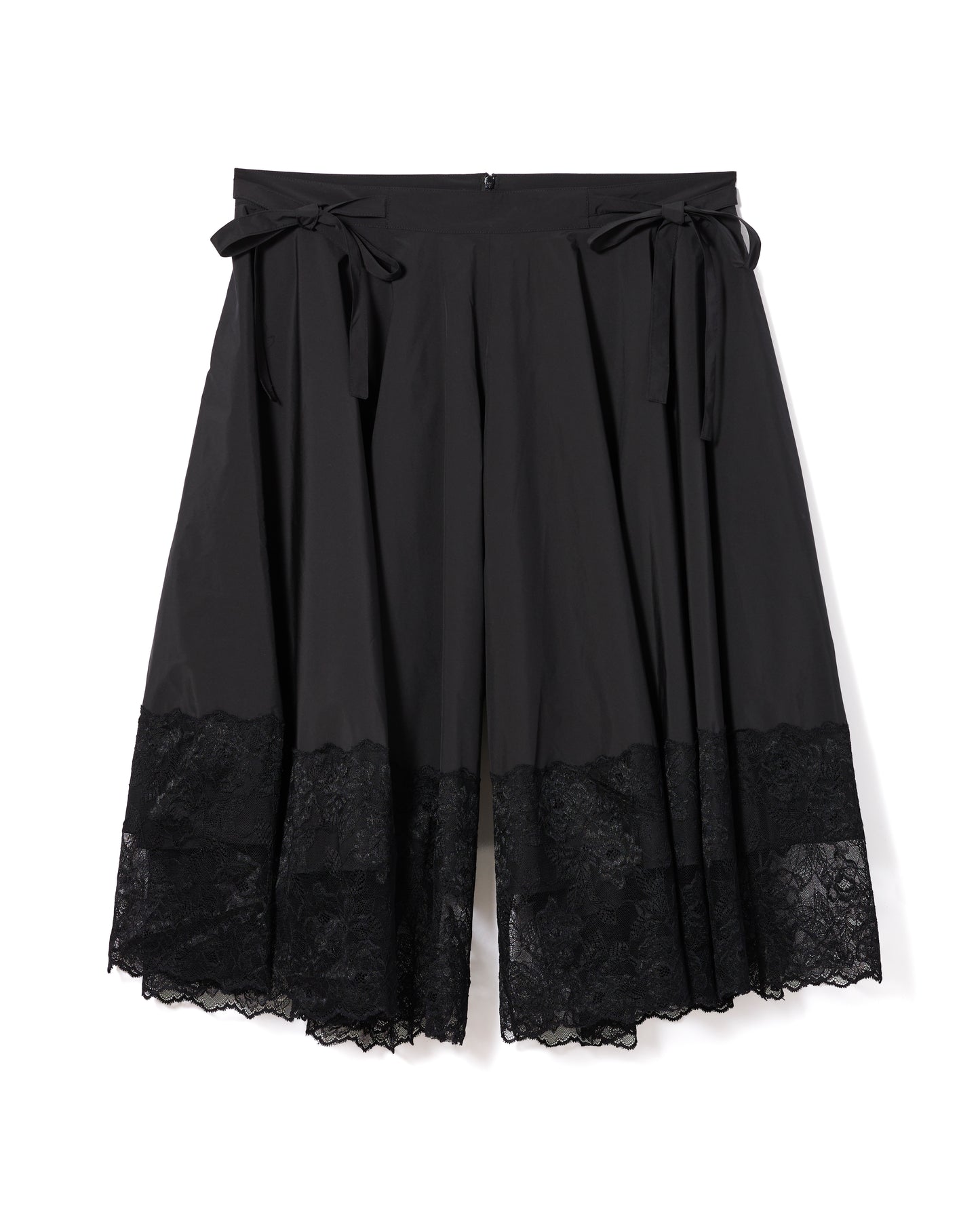LACE RIBBON SHORTS (BLACK)