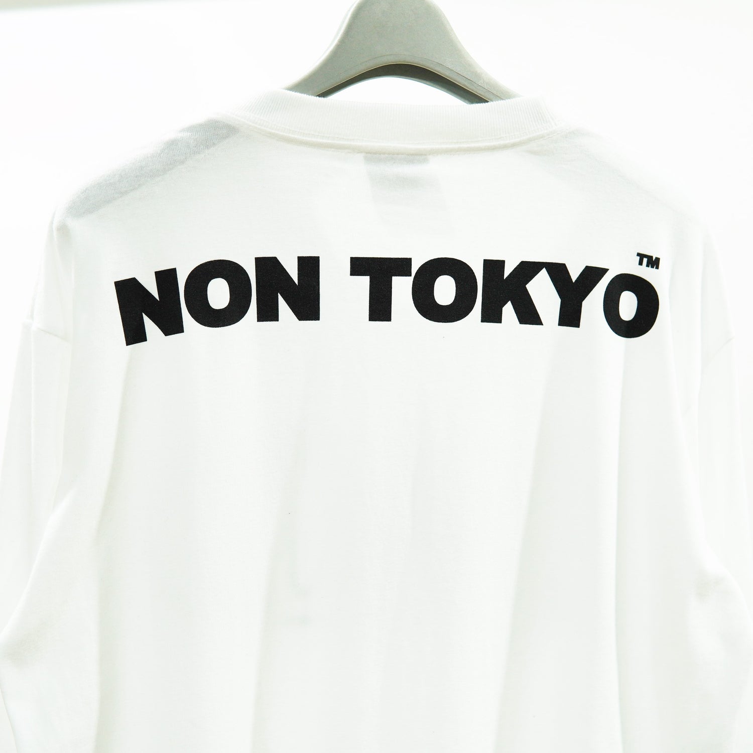 NON TOKYO / GRAPHIC LONG PRINT T-SHIRT (DAD / WHITE)