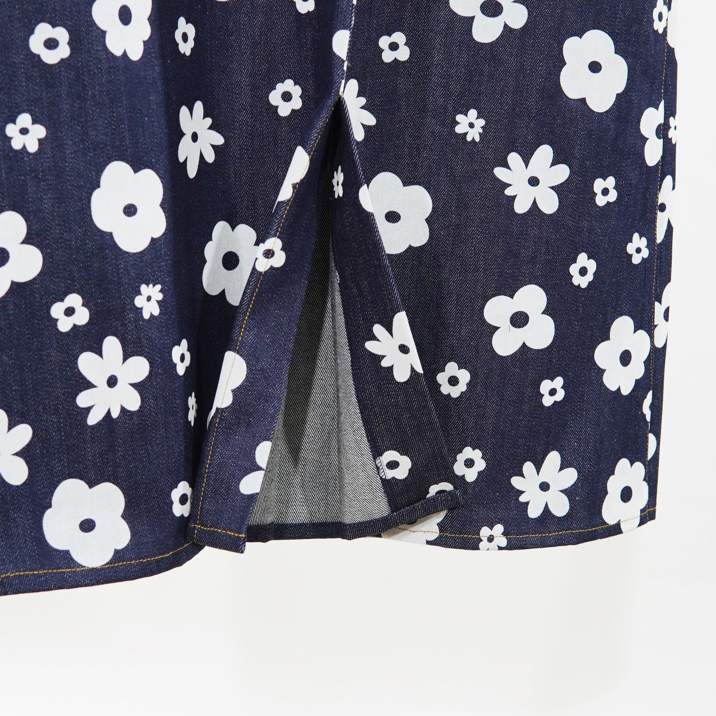 NON TOKYO / FLOKING FLOWER DENIM SKIRT (INDIGO)