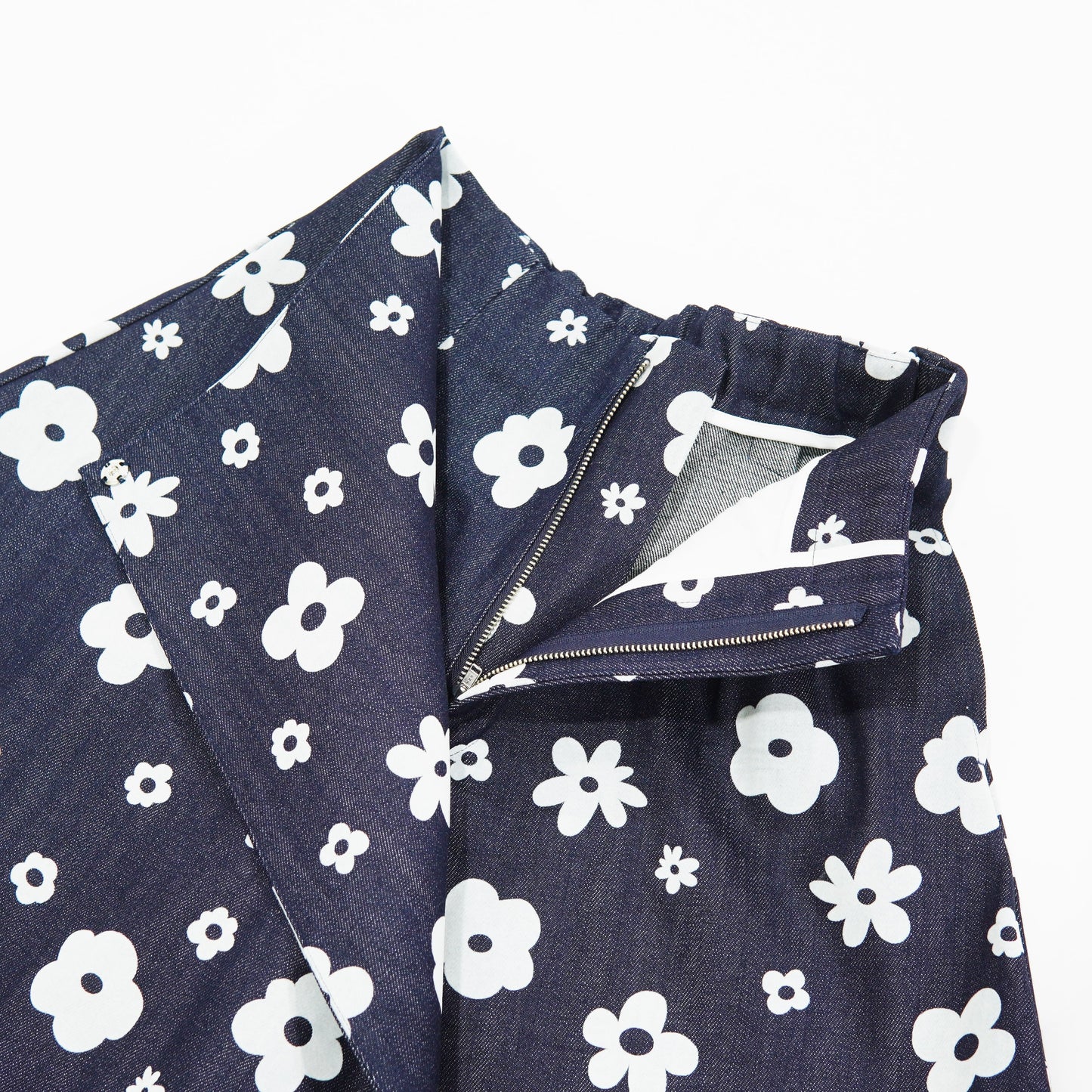 NON TOKYO / FLOKING FLOWER DENIM CULOTTES (IDIGO) / &lt;NON TOKYO&gt; FLOKING FLOWER DENIM CULOTTES (Indigo)