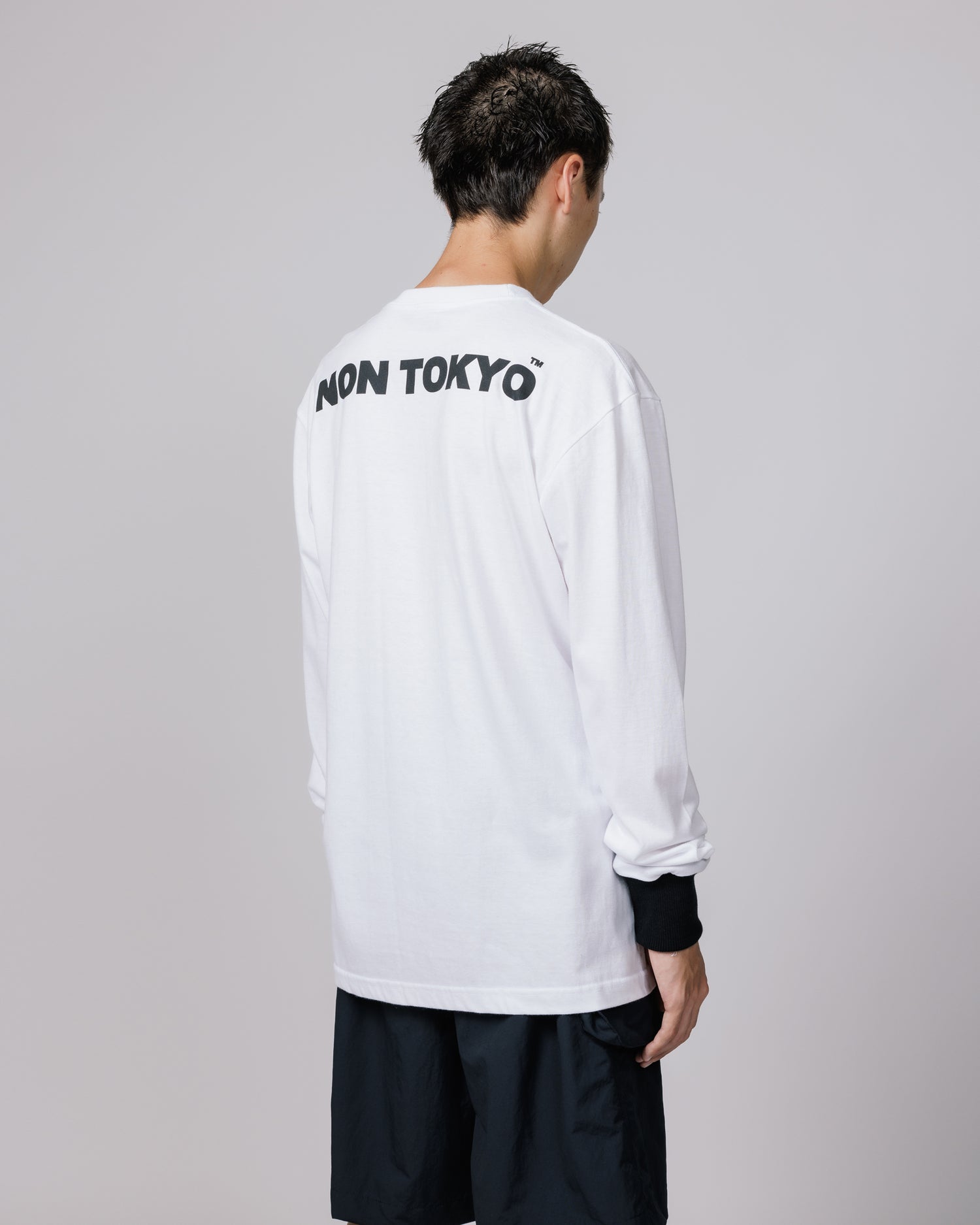 NON TOKYO / GRAPHIC LONG PRINT T-SHIRT (DAD / WHITE) /  〈ノントーキョー〉グラフィックロングプリントTシャツ (ダッド / ホワイト)